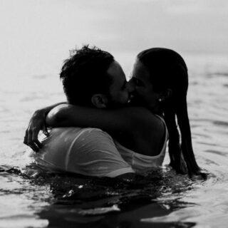 explorez les recoins de l'amour avec notre sélection de romances captivantes. plongez dans des histoires passionnantes où les cœurs s'entremêlent, les émotions se dévoilent et chaque page vous fait rêver d'une romance parfaite.
