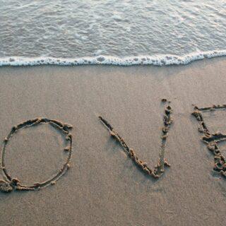découvrez l'essence de l'amour à travers des histoires touchantes, des conseils relationnels et des réflexions inspirantes sur cette émotion universelle qui unit les cœurs.