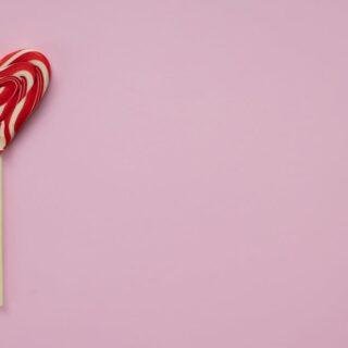 découvrez les différentes formes d'amour qui enrichissent nos vies : de l'amour romantique à l'amitié inconditionnelle, explorez les nuances et les bonds qui unissent les êtres humains.