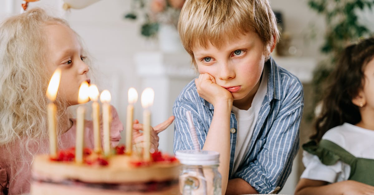 découvrez l'art de surmonter l'ennui avec des conseils pratiques et des activités créatives. explorez des idées stimulantes pour transformer les moments d'inaction en opportunités d'apprentissage et de divertissement.